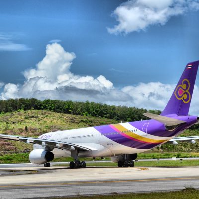 Phuket Officials Call for Cheaper Domestic Flights to Spur Tourism