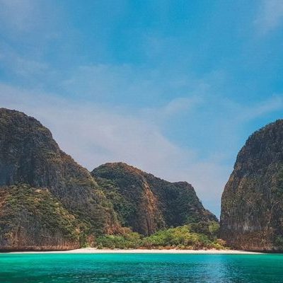 Maya Bay Now Open To Tourists